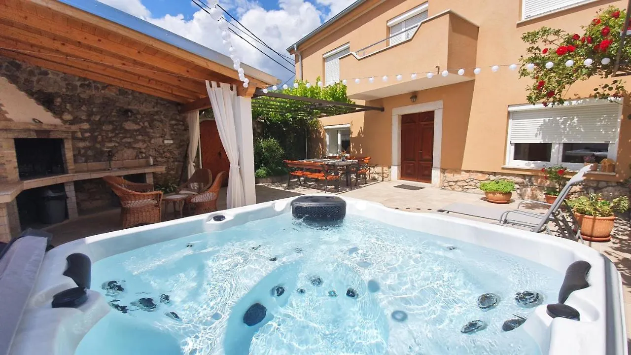 Barac Rural Holiday Home Grizane-Belgrad