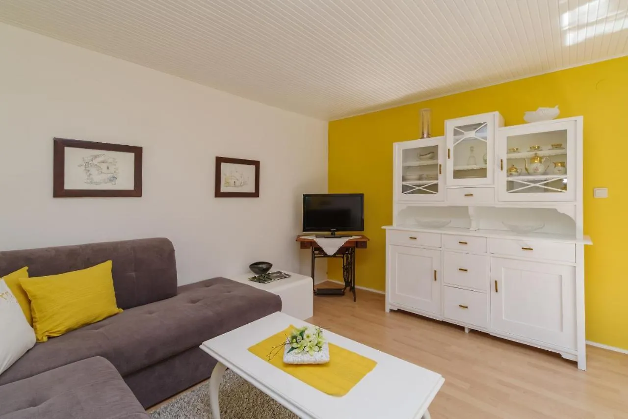 Barac Rural Holiday Home Grizane-Belgrad Croatia