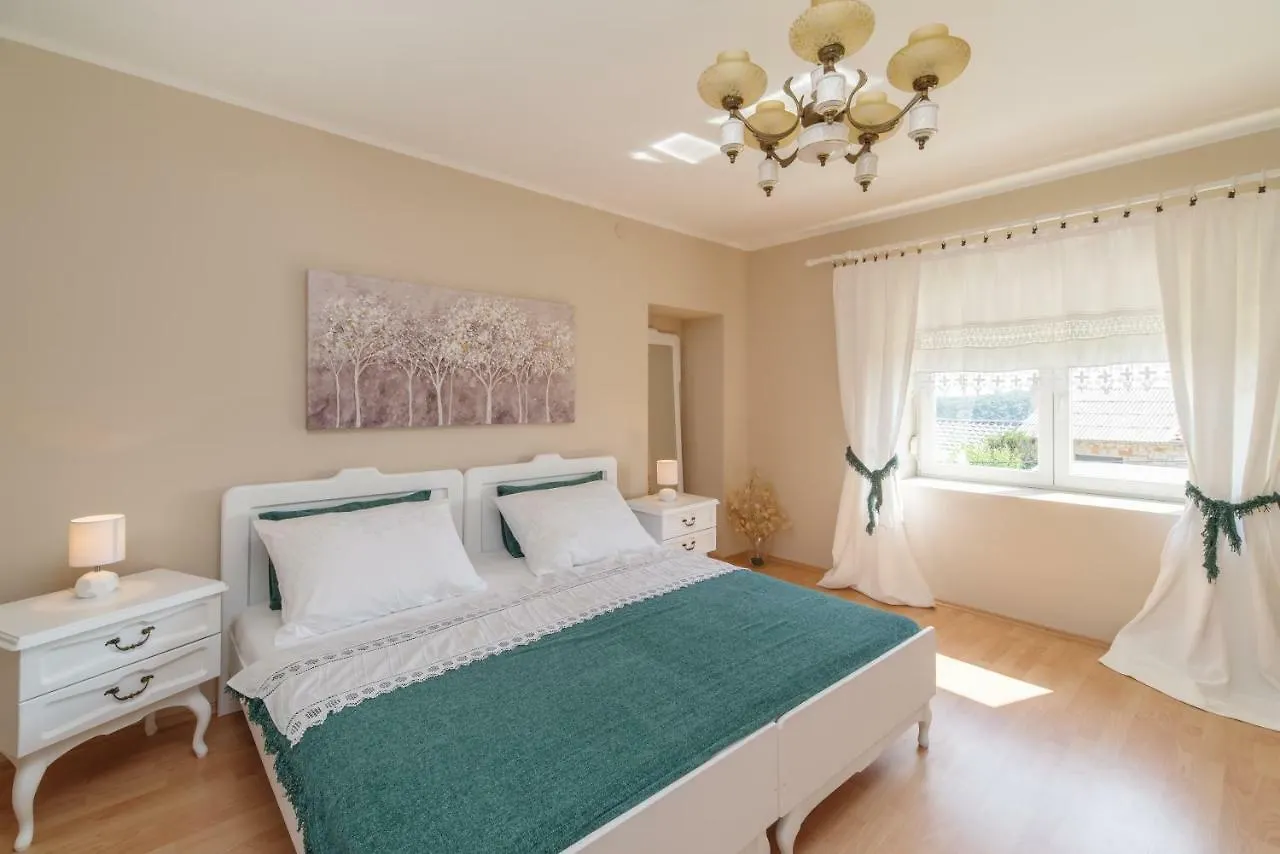 Barac Rural Holiday Home Grizane-Belgrad Croatia